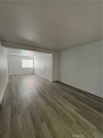 1610 W Civic Center, Santa Ana, CA 92703