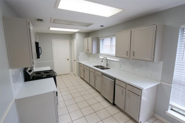 17427 Hamilwood Drive, Houston, TX 77095