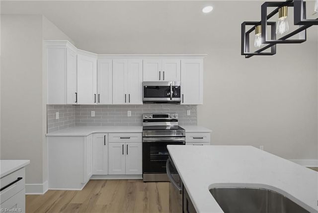 309 Lily Drive, Kernersville, NC 27284