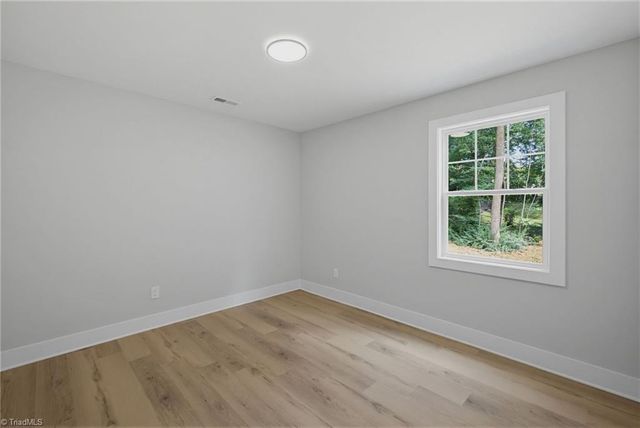309 Lily Drive, Kernersville, NC 27284