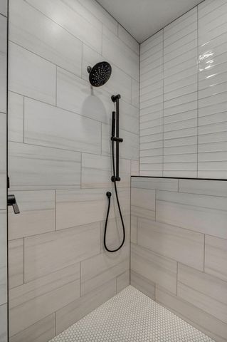 2023 N Silver Charm Avenue, Springfield, MO 65802