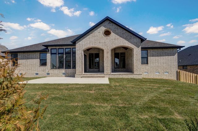 2023 N Silver Charm Avenue, Springfield, MO 65802