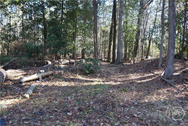8 Salt Creek Road, Garden City, GA 31405