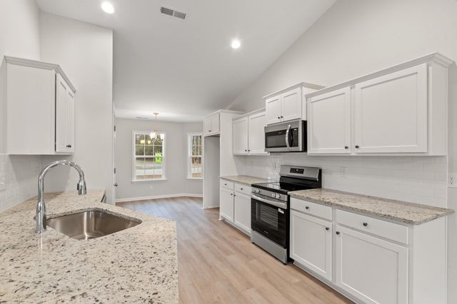 1137 Pecan Grove Blvd., Conway, SC 29527