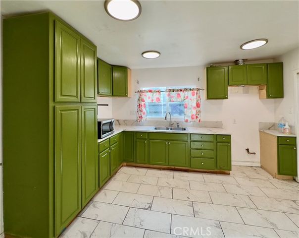 2829 California Street, Huntington Park, CA 90255