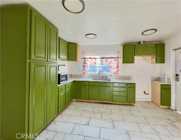 2829 California Street, Huntington Park, CA 90255