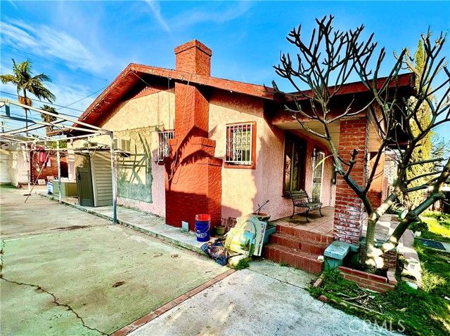 2829 California Street, Huntington Park, CA 90255