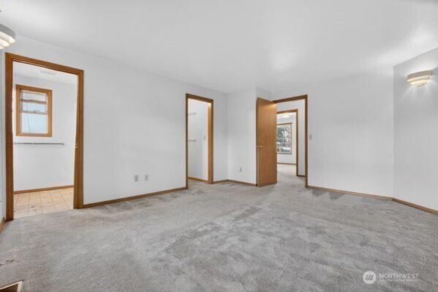 21622 120th Avenue SE, Kent, WA 98031