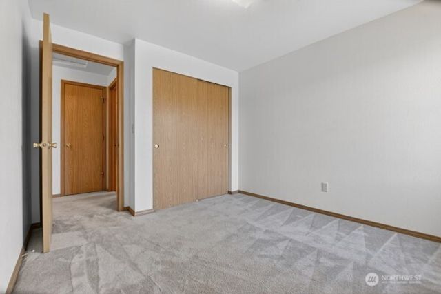 21622 120th Avenue SE, Kent, WA 98031