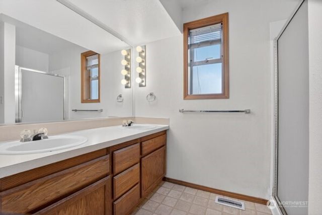 21622 120th Avenue SE, Kent, WA 98031