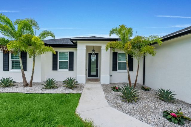 11299 42nd Road N, Royal Palm Beach, FL 33411