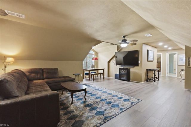 237 Cedar RD, Chesapeake, VA 23322