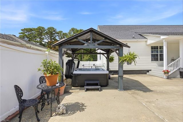 237 Cedar RD, Chesapeake, VA 23322