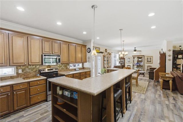 237 Cedar RD, Chesapeake, VA 23322