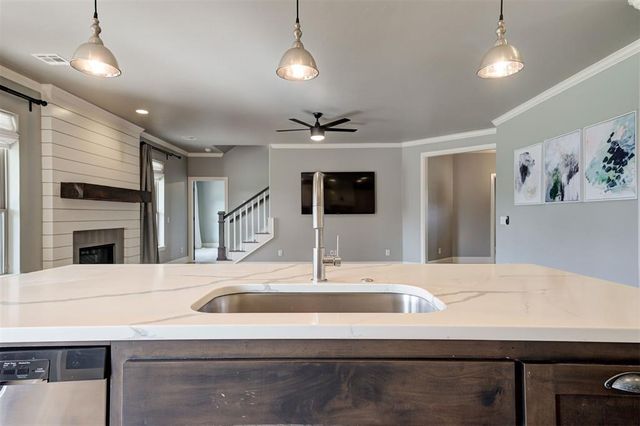 904 NE 21st Street, Moore, OK 73160