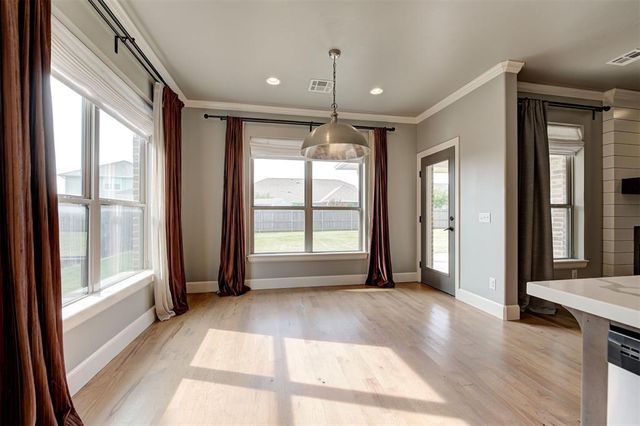 904 NE 21st Street, Moore, OK 73160