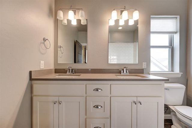 904 NE 21st Street, Moore, OK 73160