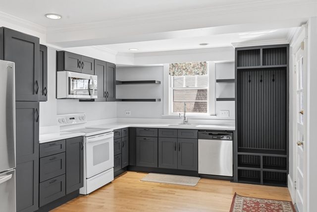 198 Linden Street, Manchester, NH 03104