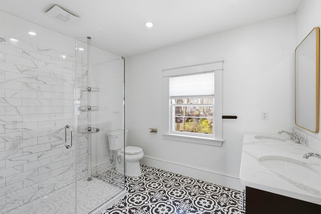 198 Linden Street, Manchester, NH 03104