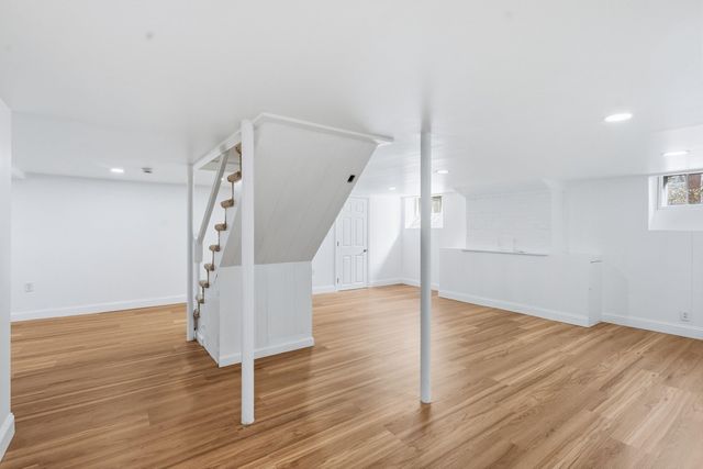 198 Linden Street, Manchester, NH 03104