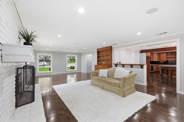 2701 Prairie Creek Court, Plano, TX 75075