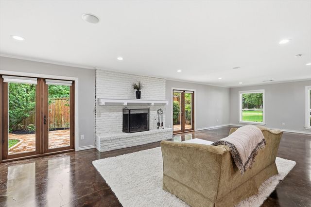 2701 Prairie Creek Court, Plano, TX 75075