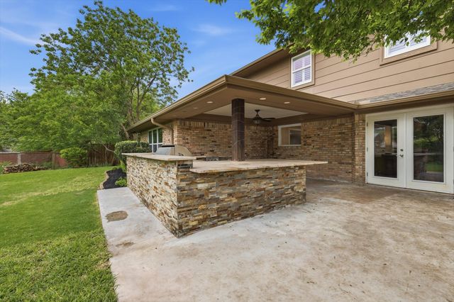 2701 Prairie Creek Court, Plano, TX 75075