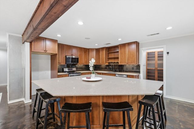 2701 Prairie Creek Court, Plano, TX 75075