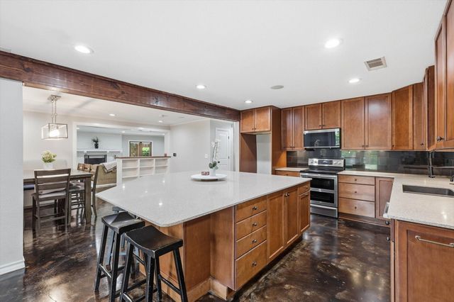 2701 Prairie Creek Court, Plano, TX 75075