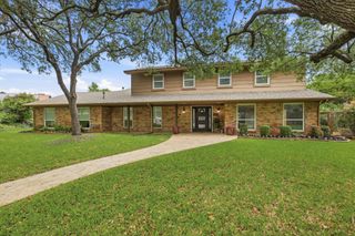 2701 Prairie Creek Court, Plano, TX 75075