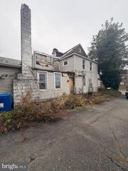 1125 MAIN ST, Darby, PA 19023