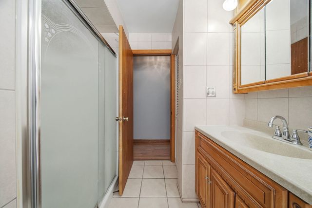 14426 Springfield Avenue, Midlothian, IL 60445