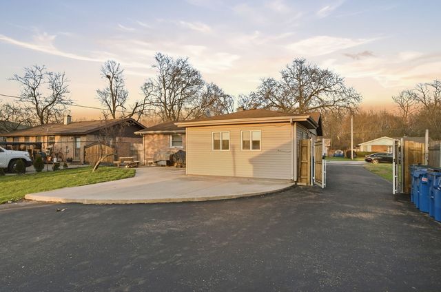 14426 Springfield Avenue, Midlothian, IL 60445