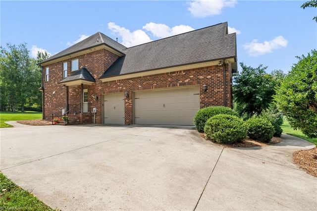 6202 Herons Nest Court, Oak Ridge, NC 27310