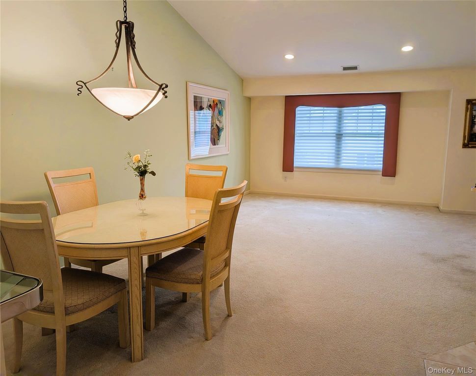 62 Morley Circle, Melville, NY 11747 — photo 5