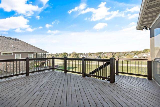 801 SUNSTONE LN, Columbia, MO 65201