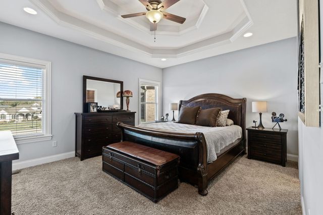 801 SUNSTONE LN, Columbia, MO 65201