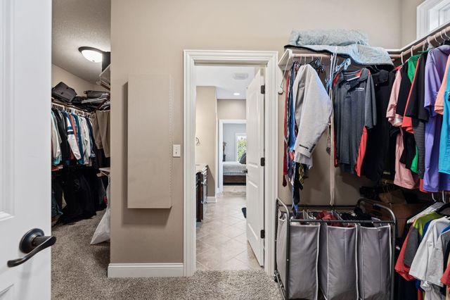 801 SUNSTONE LN, Columbia, MO 65201