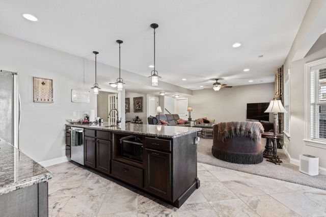 801 SUNSTONE LN, Columbia, MO 65201