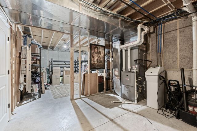 801 SUNSTONE LN, Columbia, MO 65201