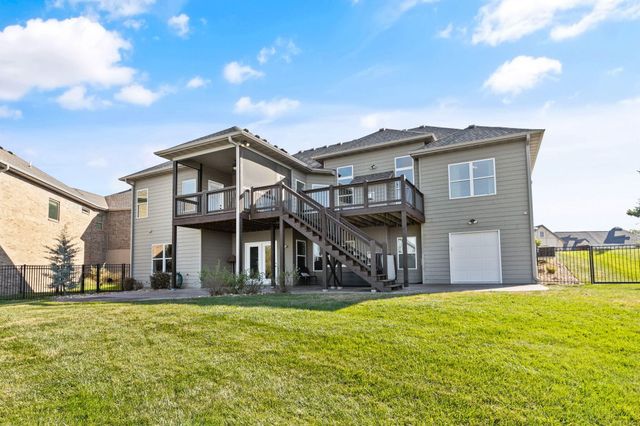 801 SUNSTONE LN, Columbia, MO 65201