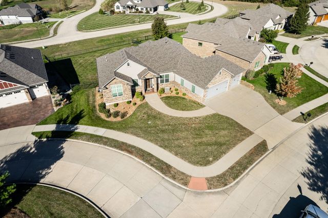 801 SUNSTONE LN, Columbia, MO 65201