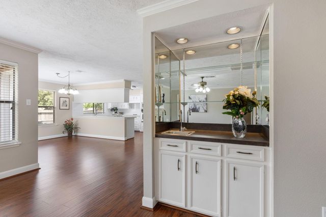 11835 Brook Meadows Lane, Meadows Place, TX 77477