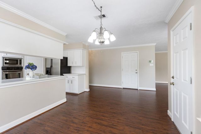 11835 Brook Meadows Lane, Meadows Place, TX 77477