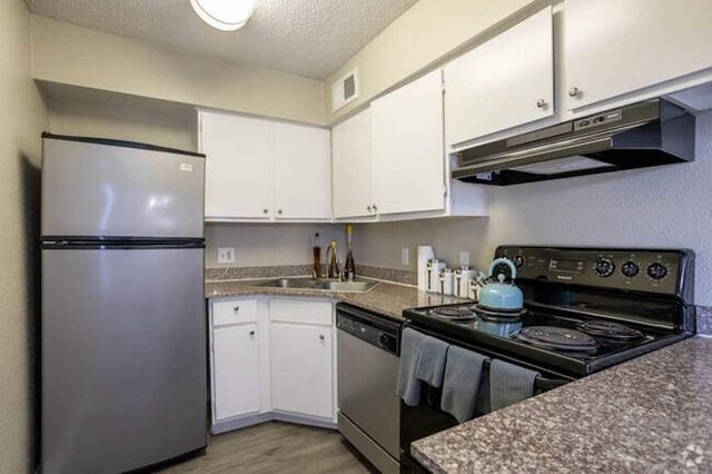 6505 Westheimer Road 338, Houston, TX 77057