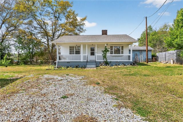 155 Farrs Bridge Road, Pickens, SC 29671
