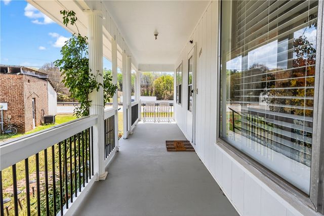 155 Farrs Bridge Road, Pickens, SC 29671