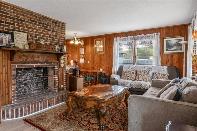 155 Farrs Bridge Road, Pickens, SC 29671