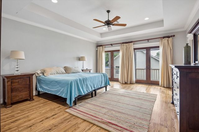915 Oxford Street, Houston, TX 77008