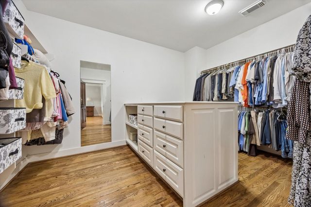 915 Oxford Street, Houston, TX 77008